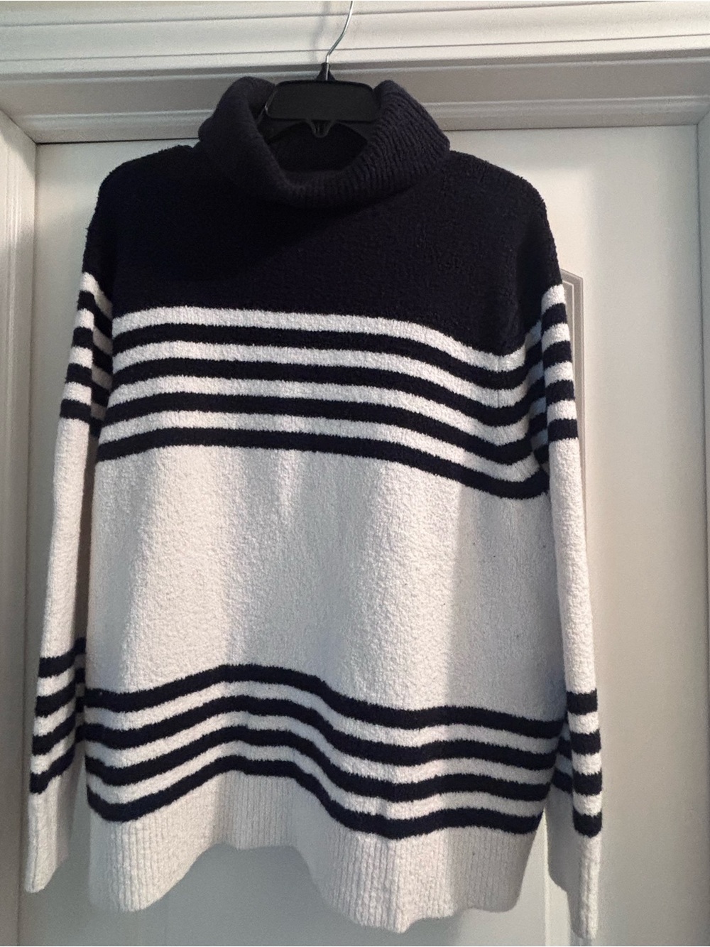 Plus size 3X women’s Talbots Navy and White Striped Turtleneck Sweater